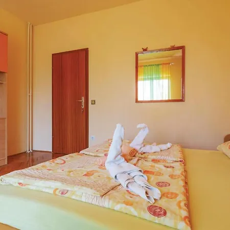 6 Bedroom Lovely In 別荘 *