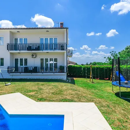6 Bedroom Lovely In * Barban