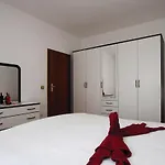 Orihi Bb Croatia 度假居 *