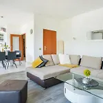 Orihi Bb Croatia 度假居 Barban